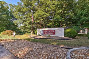 Waterfront Lake Ozark Condo with Balcony and Pool
